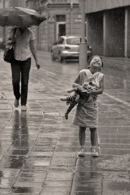 Yağmur mutluluğu.jpg
